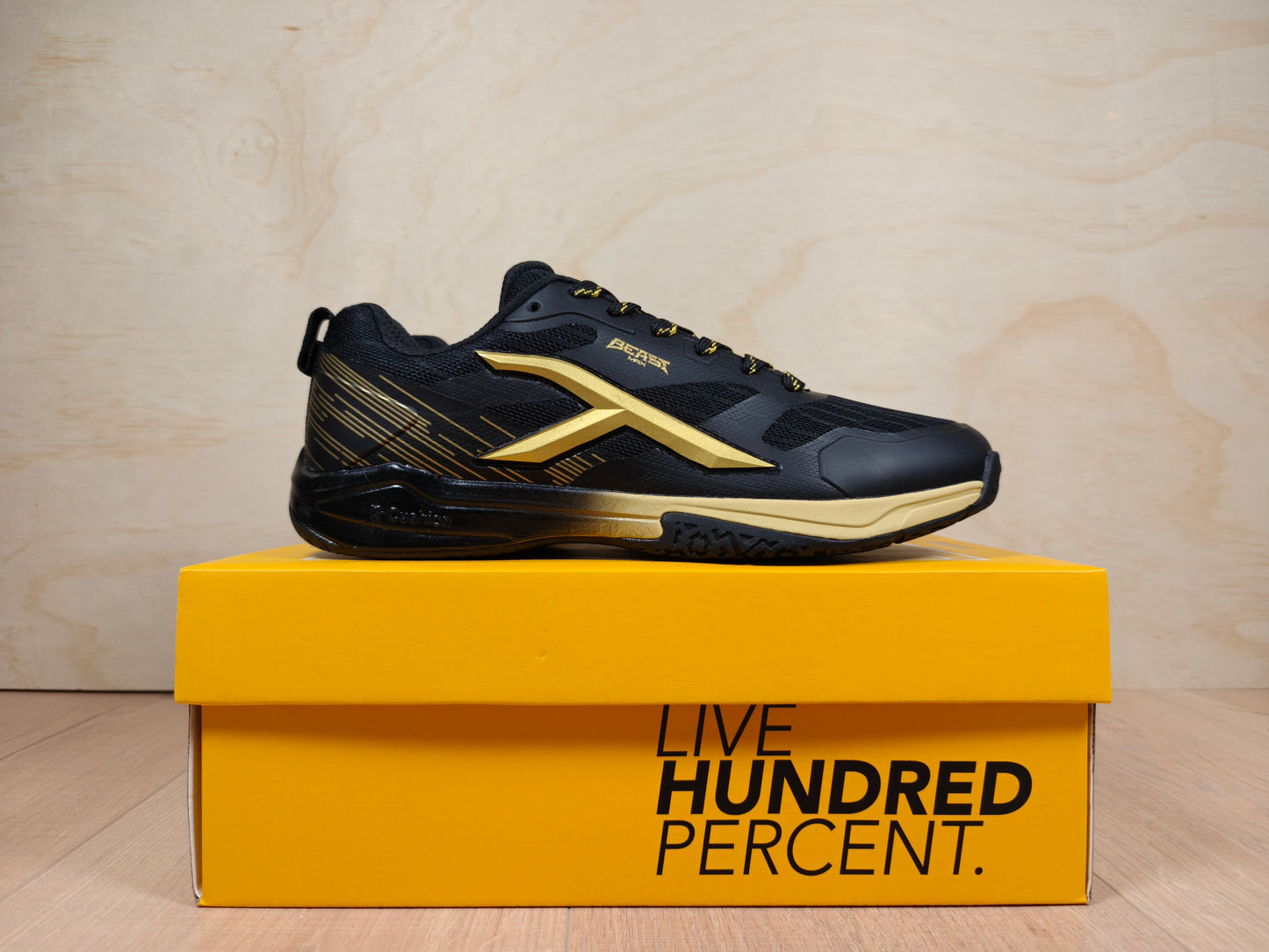 Hundred Beast Max Black/Gold Badminton Shoes